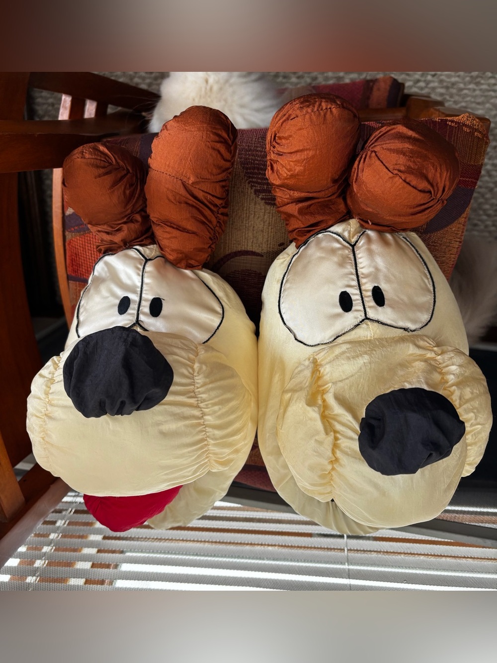 Vintage 1981 Garfield & Odie Plush Slippers Size L 9/10